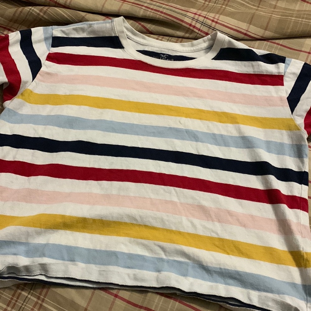 Hollister classic t-shirt- medium